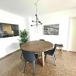 Primera Linea Apartman